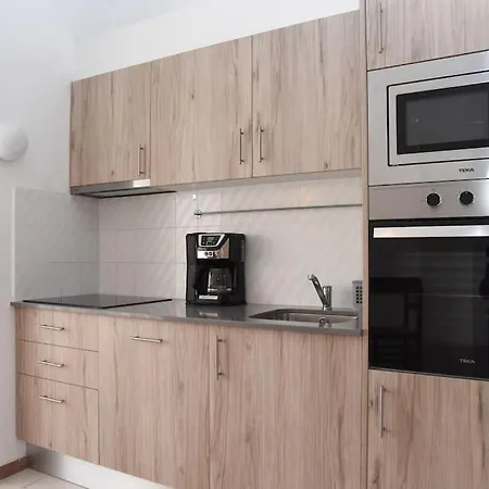 50-iv Ducat Apartment